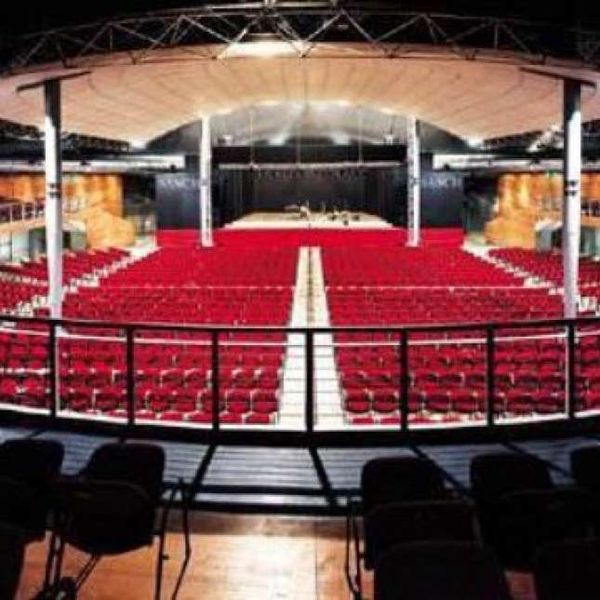Teatro Cartiere Carrara
