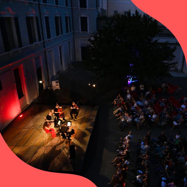 Le stagioni del mondo: Vivaldi incontra Piazzolla MO.CA Cortile Brescia